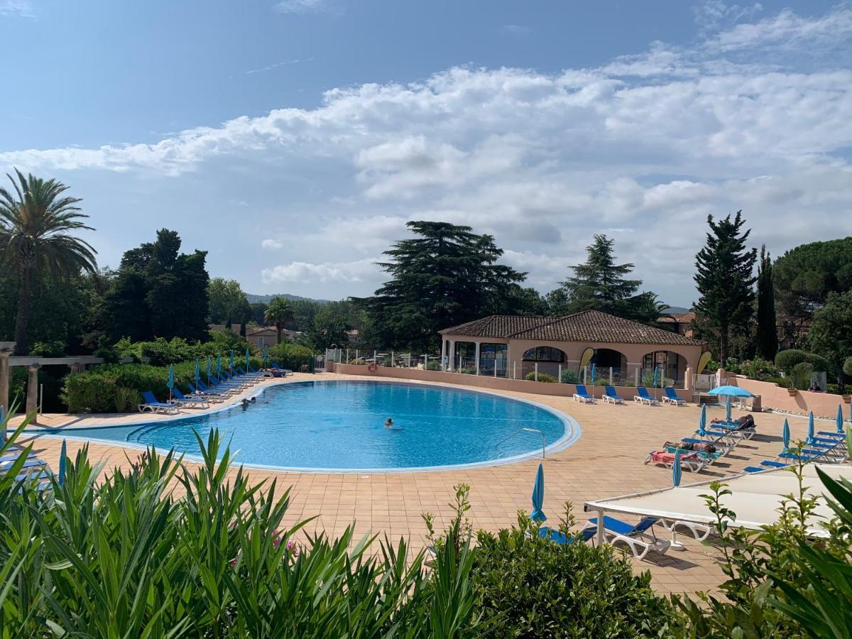 Appartement Grimaud Bord De Mer Exterior foto